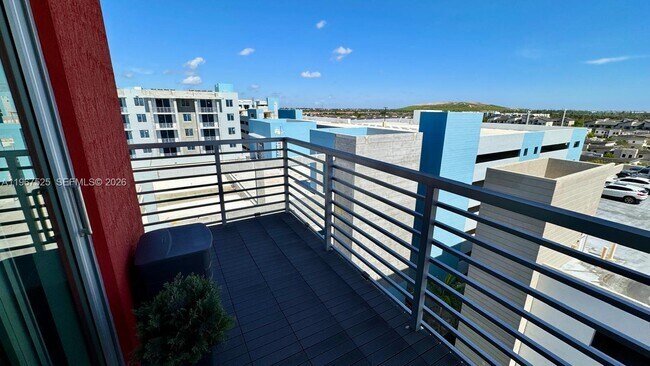 Photo - 7875 NW 107th Ave Unidad 812