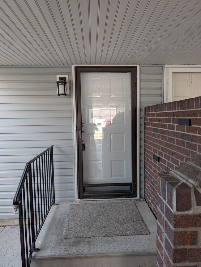 Photo - 2215 Mirwyn Ct
