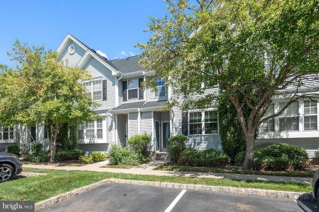 Photo - 1209 Blossom Cir