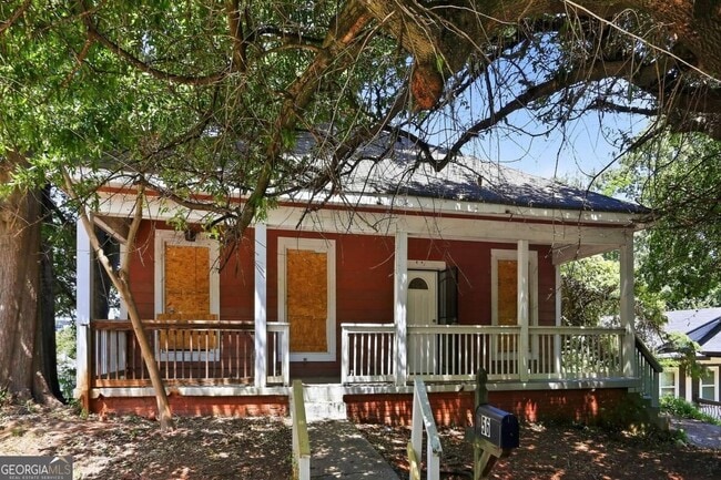 Building Photo - 56 Vanira Ave SE