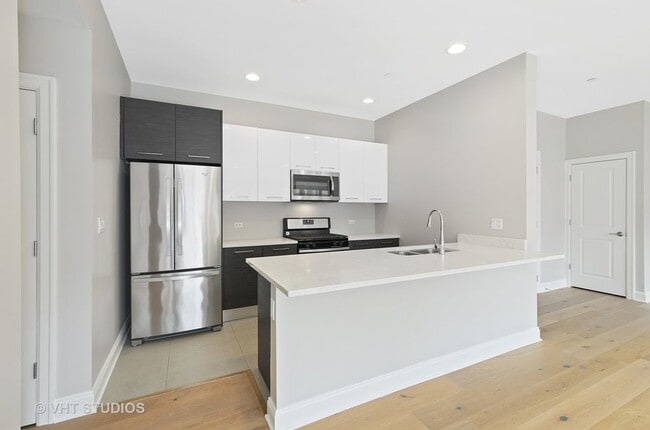 Photo - 833 Laurel Ave