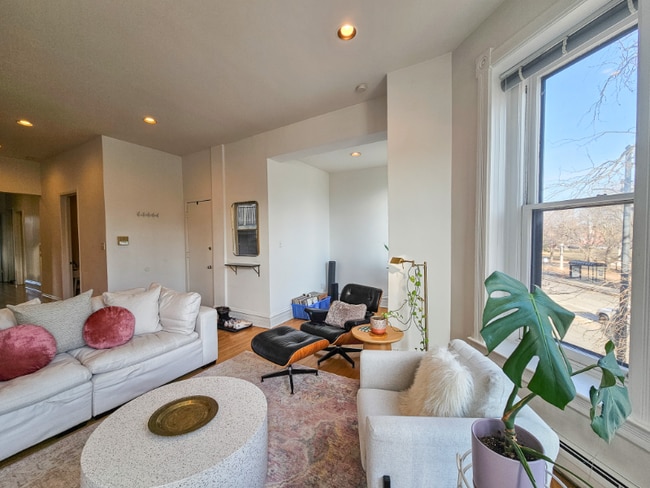 Photo - 1808 N Clark St Unidad 1