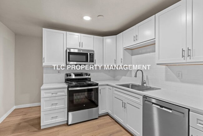 Photo - 227 S 6th St Unit C