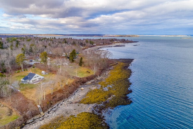 Photo - 14 Artist Point Rd