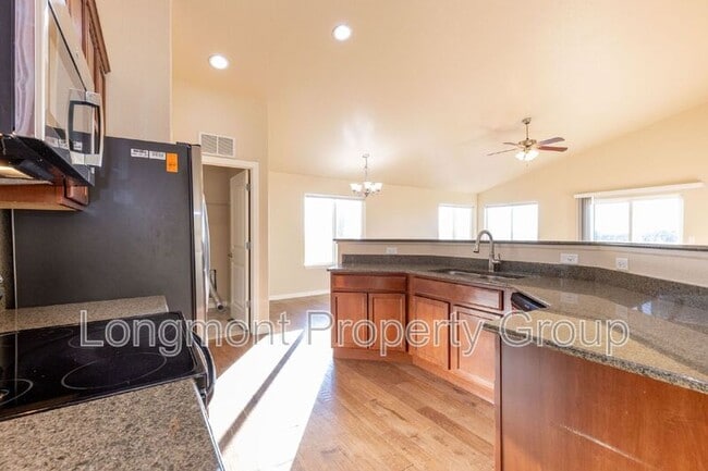 Photo - 2650 Bridle Dr
