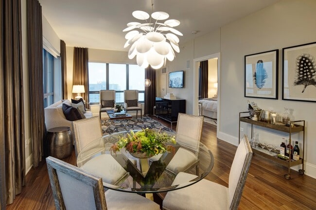 Photo - 705 S Clark St Unit 44G