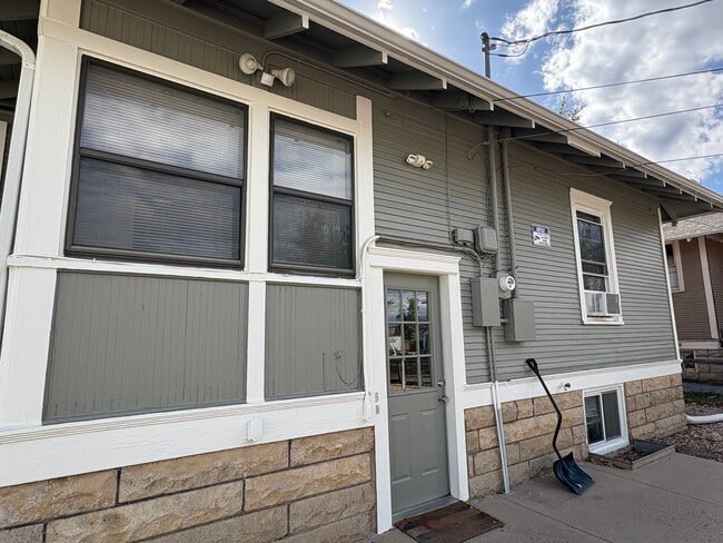 Photo - 915 13th St Unit D