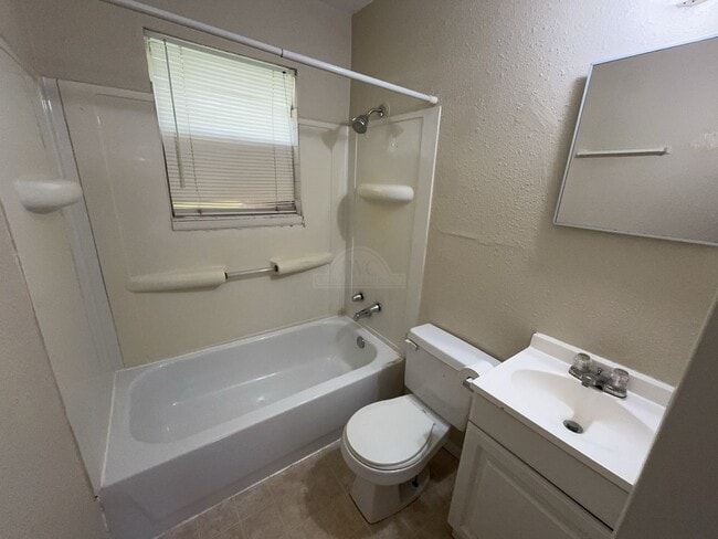 Photo - 1406 Bundrant Dr