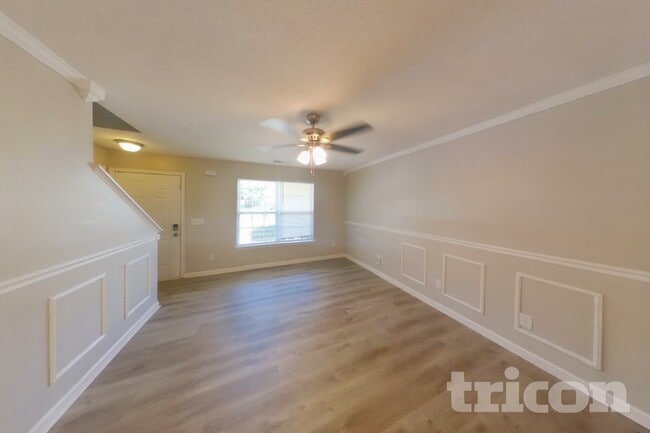 Photo - 137 Lossie Ln