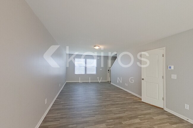 Photo - 107 Chase Dr
