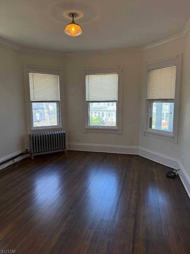 Photo - 33 Montclair Ave