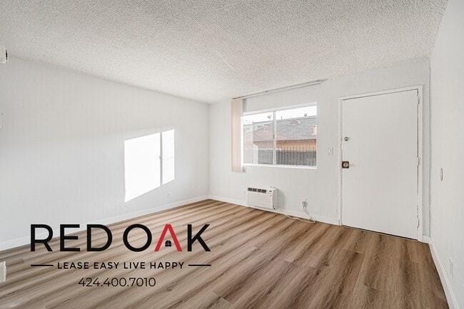 Building Photo - 3407 Drew St Unit 5 Rental
