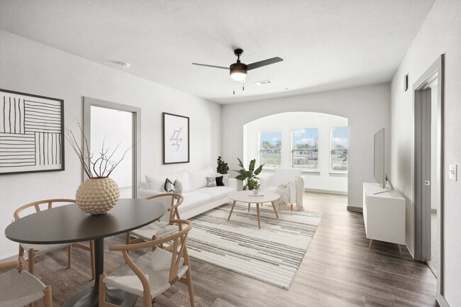 Photo - 4023 N Main St Unit 933