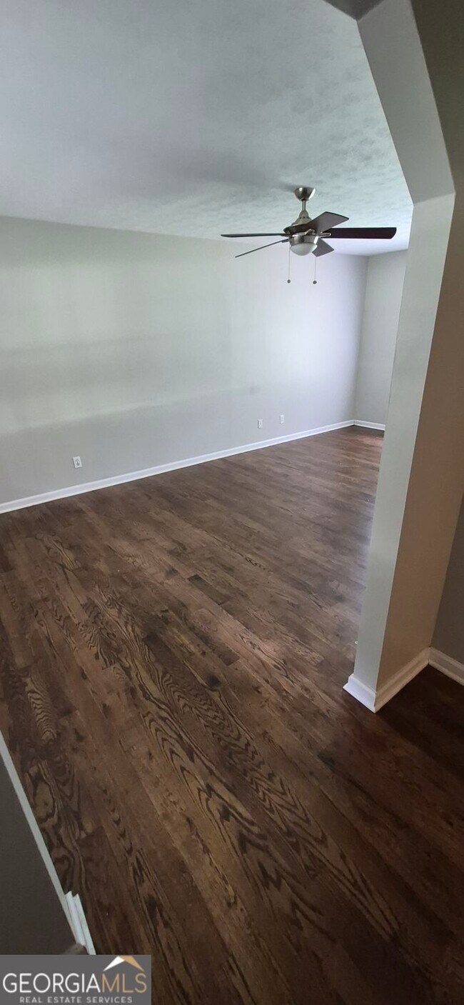 Photo - 5030 Beth St