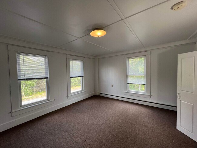 Photo - 1092 New Hampshire Rte 175 Unit Apt #4