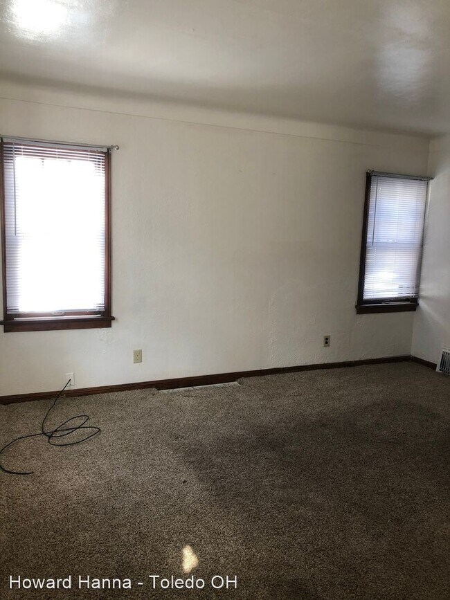 Photo - 3 br, 2 bath House - 555 Woodsdale Ave.