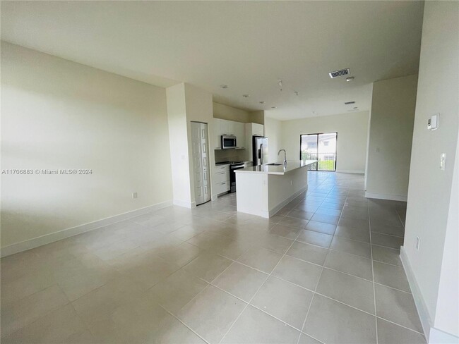 Photo - 8005 NW 104th Ave Condominio Unidad 25