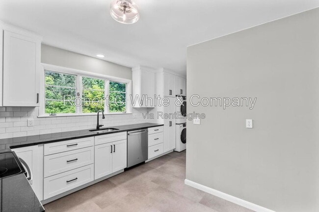 Photo - 851 Ward Ln