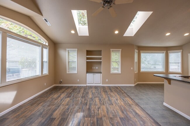 Photo - One Level Ranch Home - Three Bedrooms with Central Air / No HOA