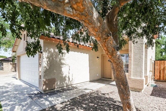 Photo - 6558 W Chickasaw St