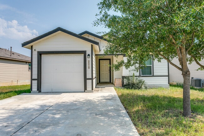 Building Photo - 5518 Salado Fls Rental