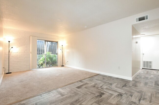 Photo - 1700 SW 16th Ct Condo Unit P4