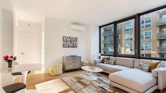 Building Photo - 2 bedroom in Long Island City NY 11101 Unit 10I