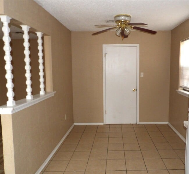 Photo - 6407 SW Brookline Ave