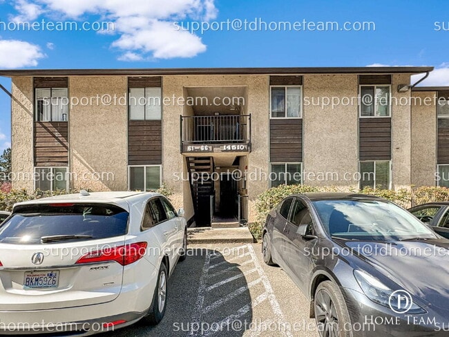 Building Photo - "Chic & Cozy 2-Bed Condo Retreat in Kirkland - 923 Sq Ft of Modern Living!" Unit W64