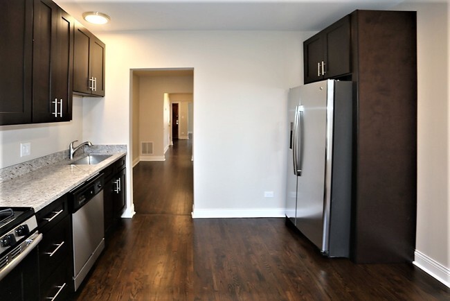 Photo - 4451 N Rockwell St Apartments Unit 2