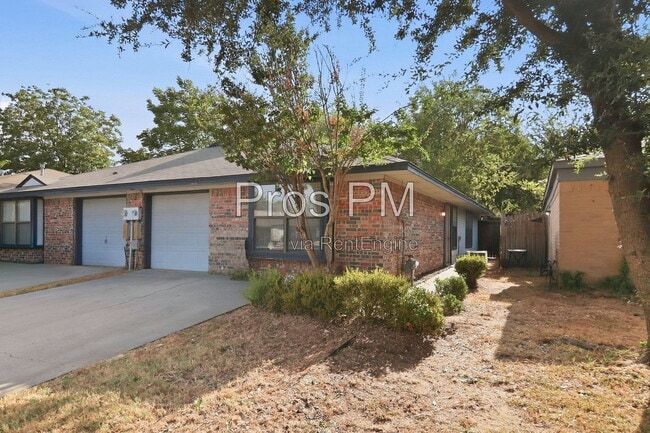 329 Casie Ct