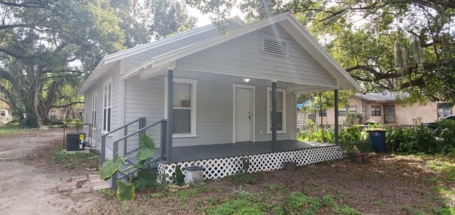 Bartow 3/1 with Large Backyard - Move in R... - Bartow 3/1 with Large Backyard - Move in R... House