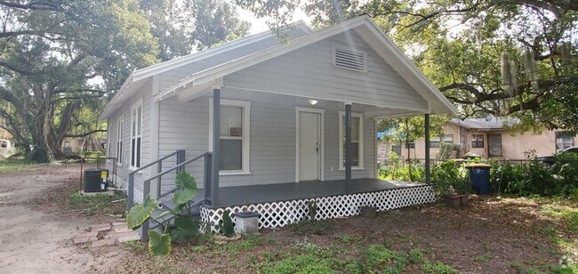 Building Photo - Bartow 3/1 with Large Backyard - Move in R... Rental