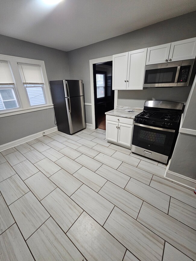 Photo - 4280 E 124th St Unit 1