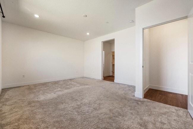 Photo - 2209 Greenhorn Rd