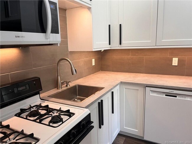 Photo - 60 Olcott Way Unidad 60