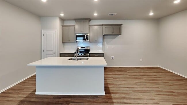 9336 NW 125th St