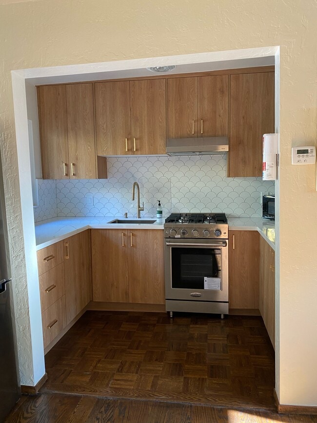 Photo - 2710 Le Conte Ave Unit 3