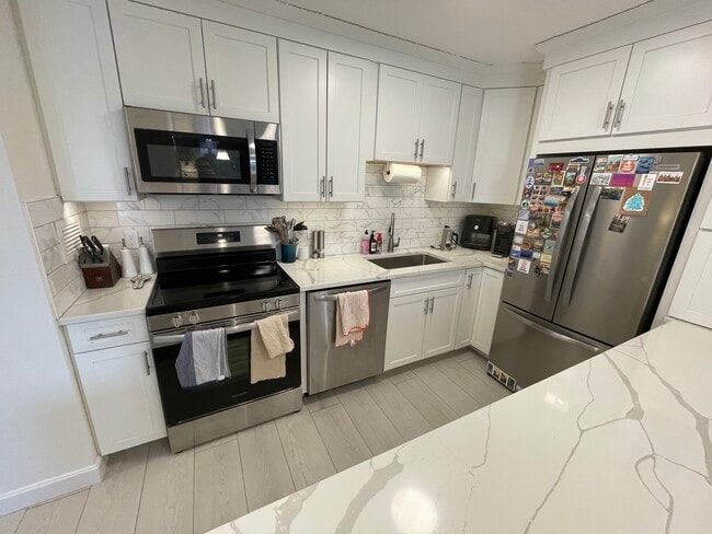 Photo - 50 Longwood Ave Unit 211