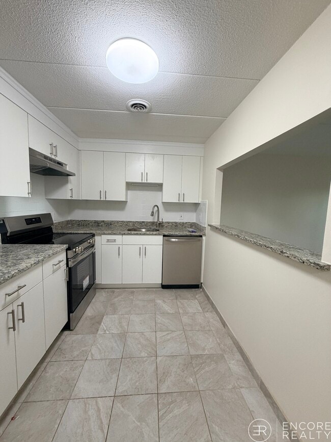 Photo - 51 Hill Rd Unit 206