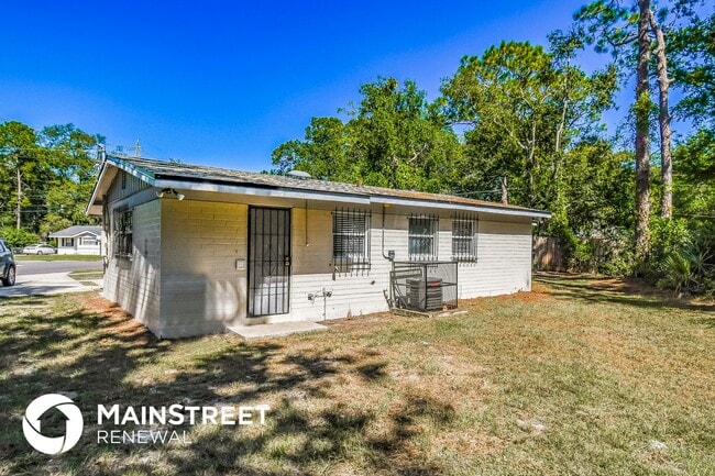 Building Photo - 4602 Roanoke Blvd Rental