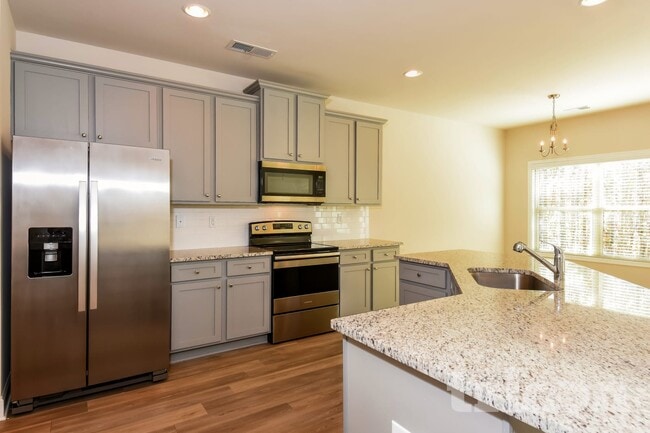 Photo - 273 Ireland Ln