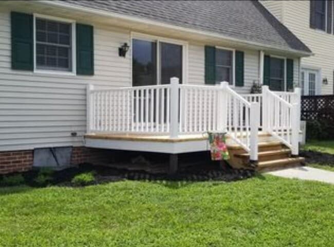 Photo - 900 Sumac Cir