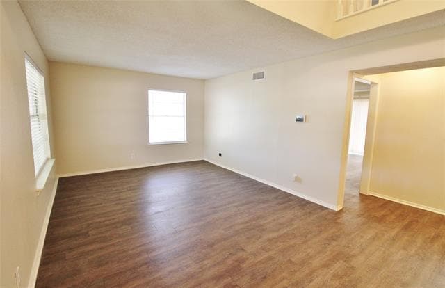 Photo - 900 Valley Ridge Dr
