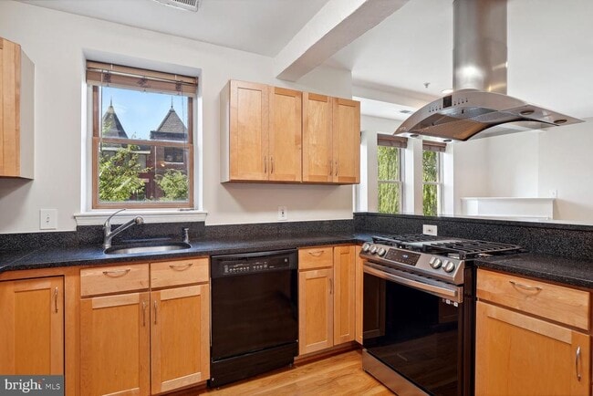 Photo - 70 Rhode Island Ave NW Unidad 302