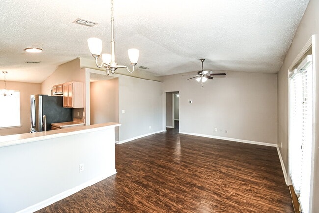 1125 Buccaneer Blvd