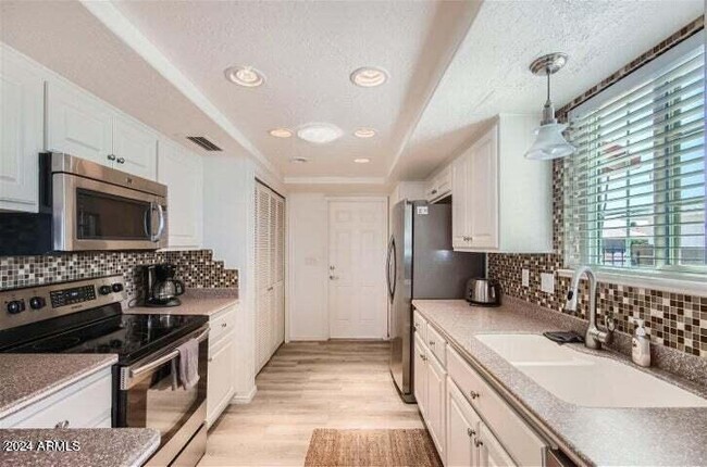 Photo - 26432 S Lakewood Dr