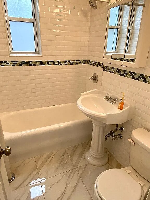 Photo - 45-14 43rd St Unidad 1D