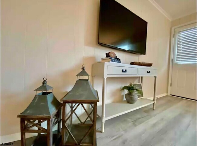 Photo - 512 W Brigantine Ave Unidad C