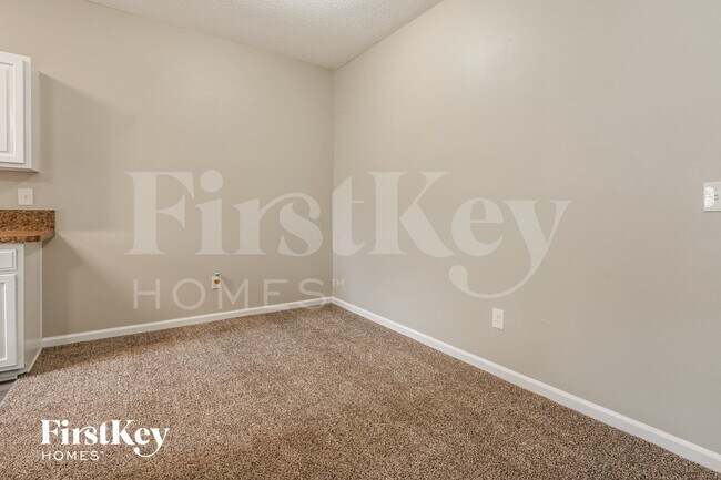 Photo - 8536 Dandy Ave